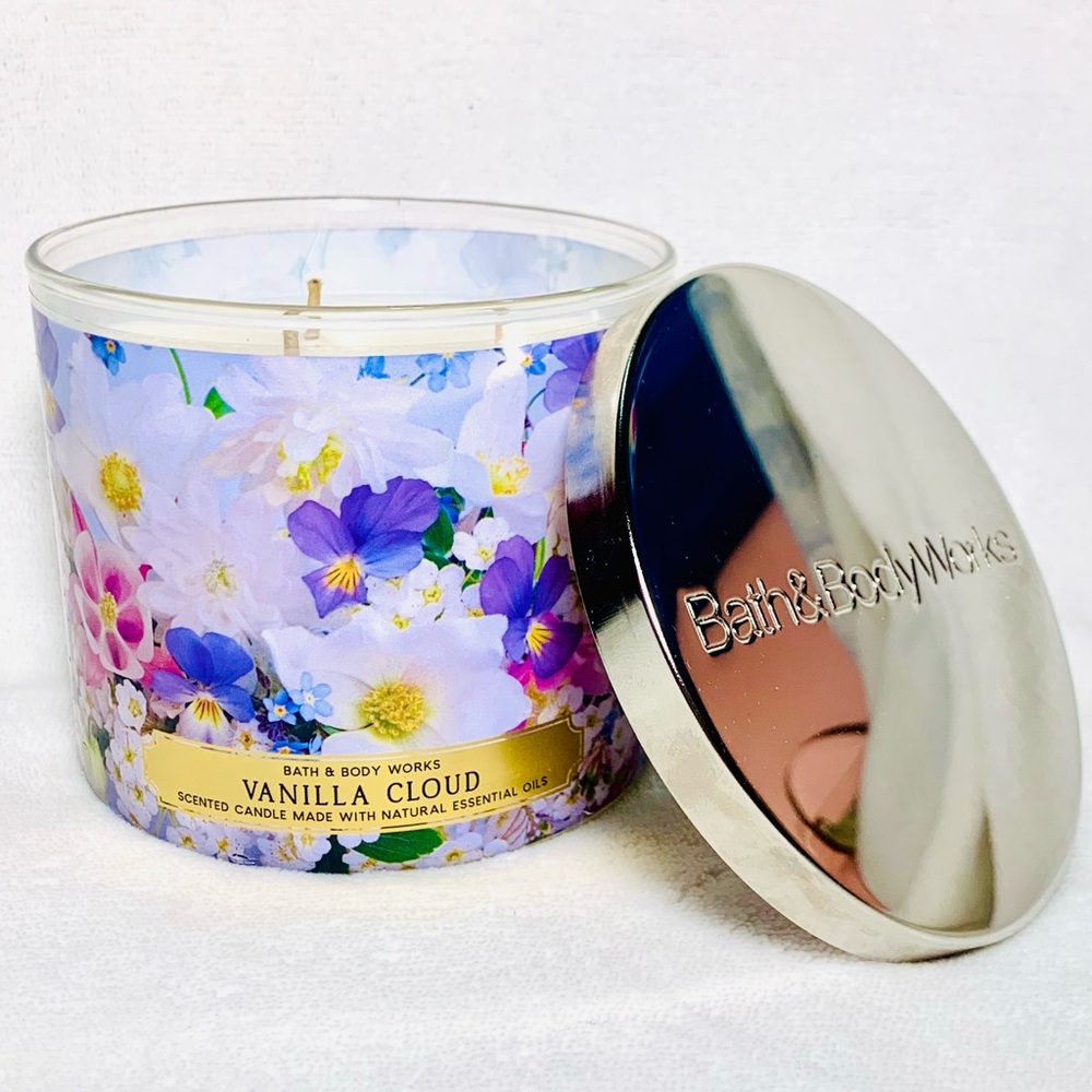 Bath & Body Works Vanilla Cloud 3 Wick Candle
